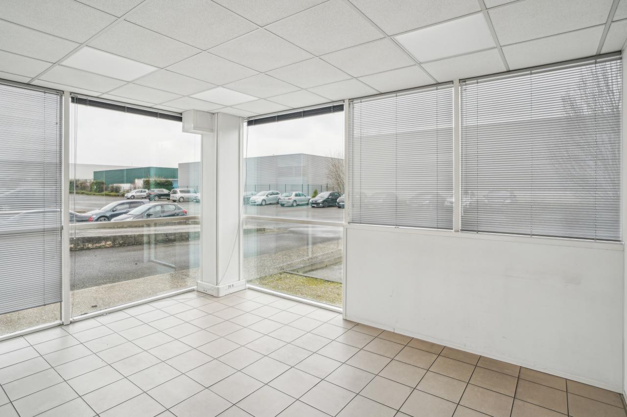Local d'activité Chilly-Mazarin 1321m² Location local d'activité Chilly-Mazarin Essonne OLACT2423746 3